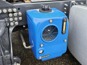R450 4x2 / RETARDER / HYDRAULIC / PARKING COOLER